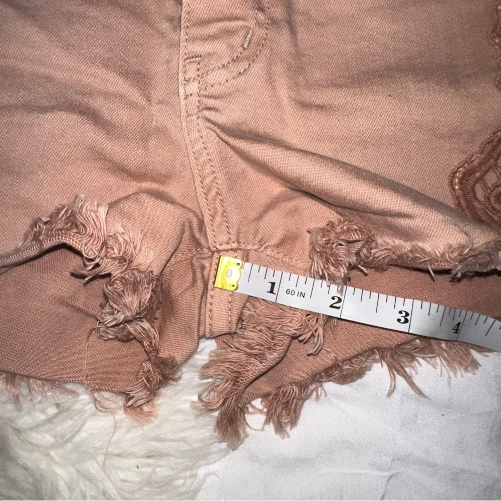 KanCan (Buckle) | Kaimi High Rise Pink Denim Shorts Crochet Lace Frayed Hem 23